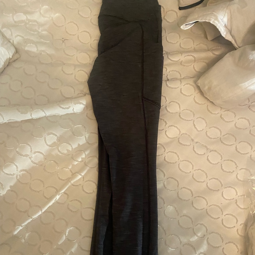 lululemon gray pocket leggings size 6